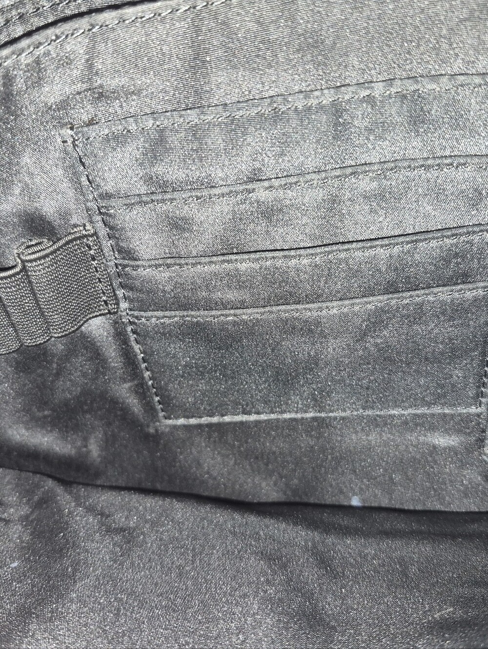 Wilson's Leather Pelle Studio Messenger Bag, Shoulder Bag - Picture 6 of 9